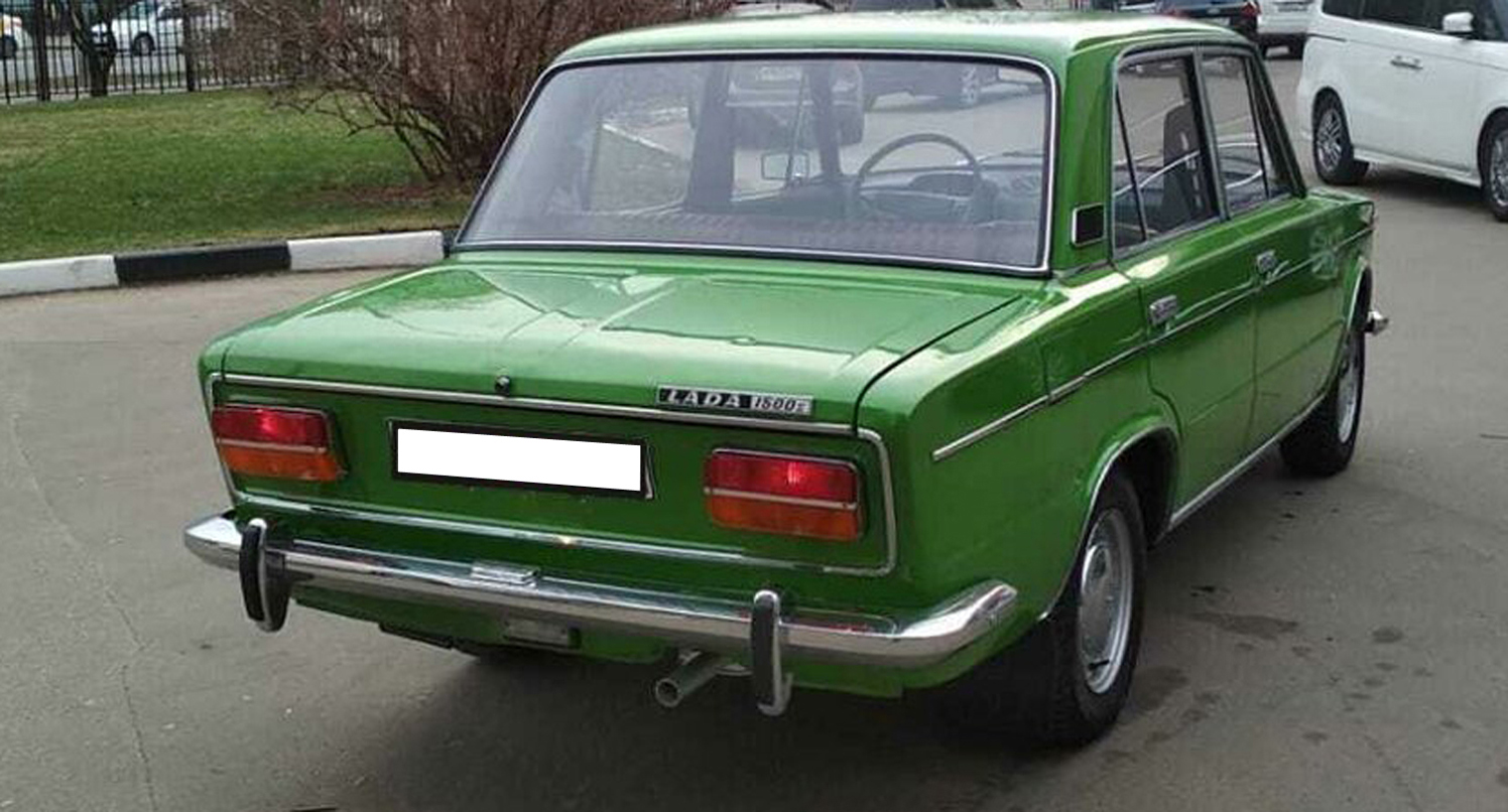 Стъкло за светлините задни lada 2103